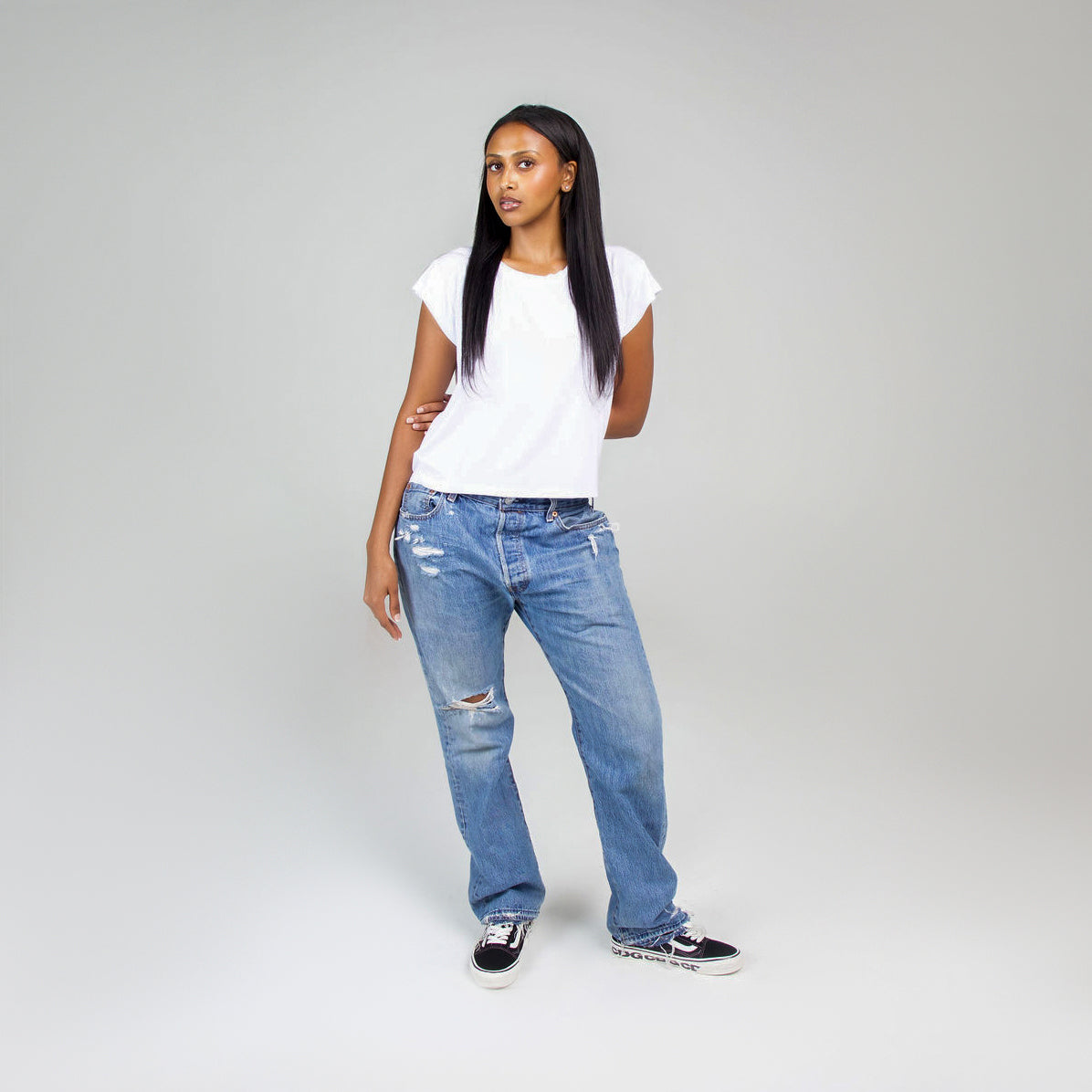 RELAXED TEE