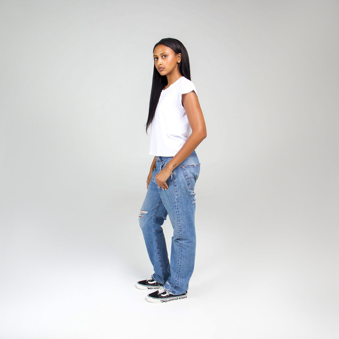 RELAXED TEE