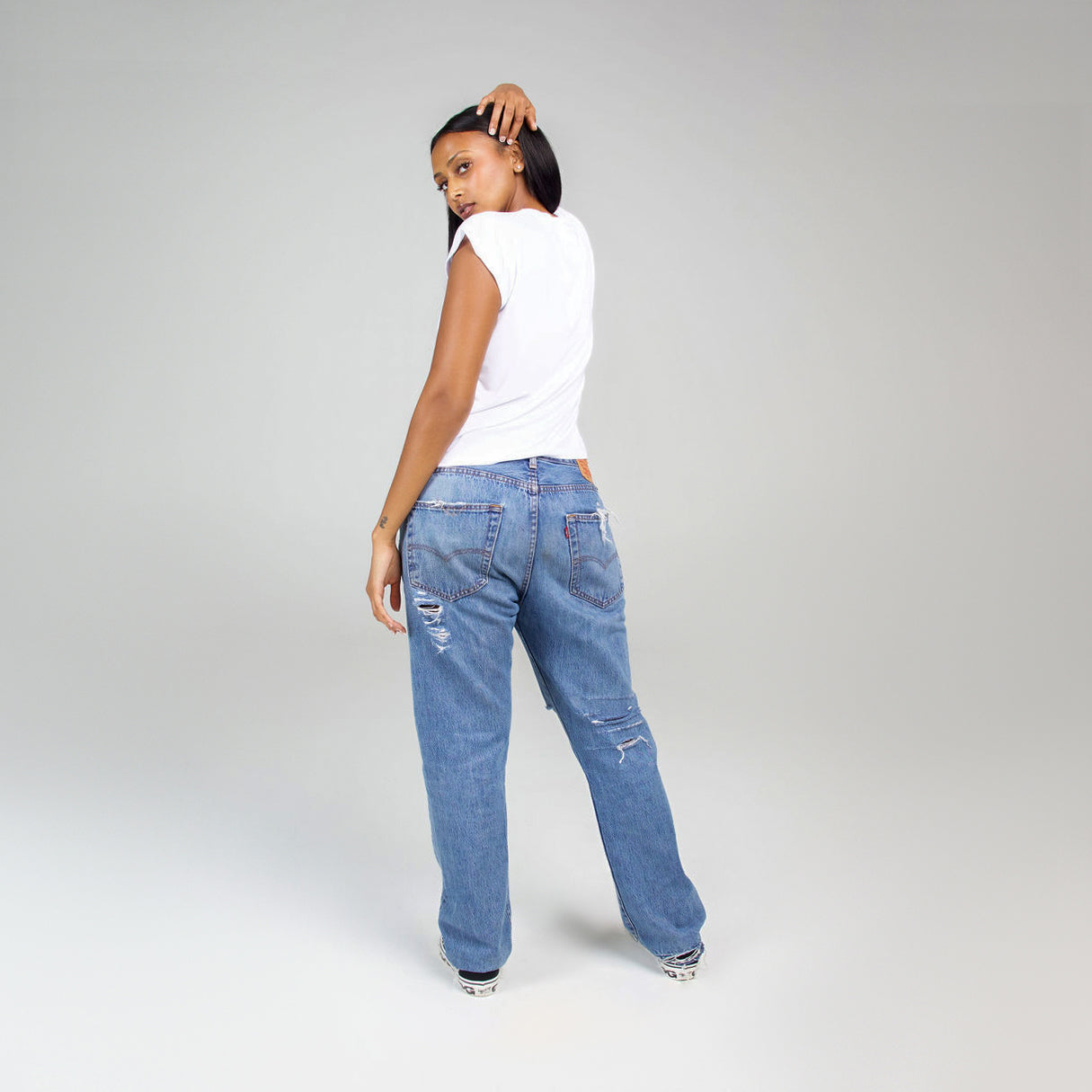 RELAXED TEE