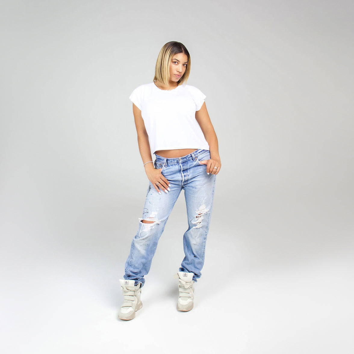 RELAXED TEE