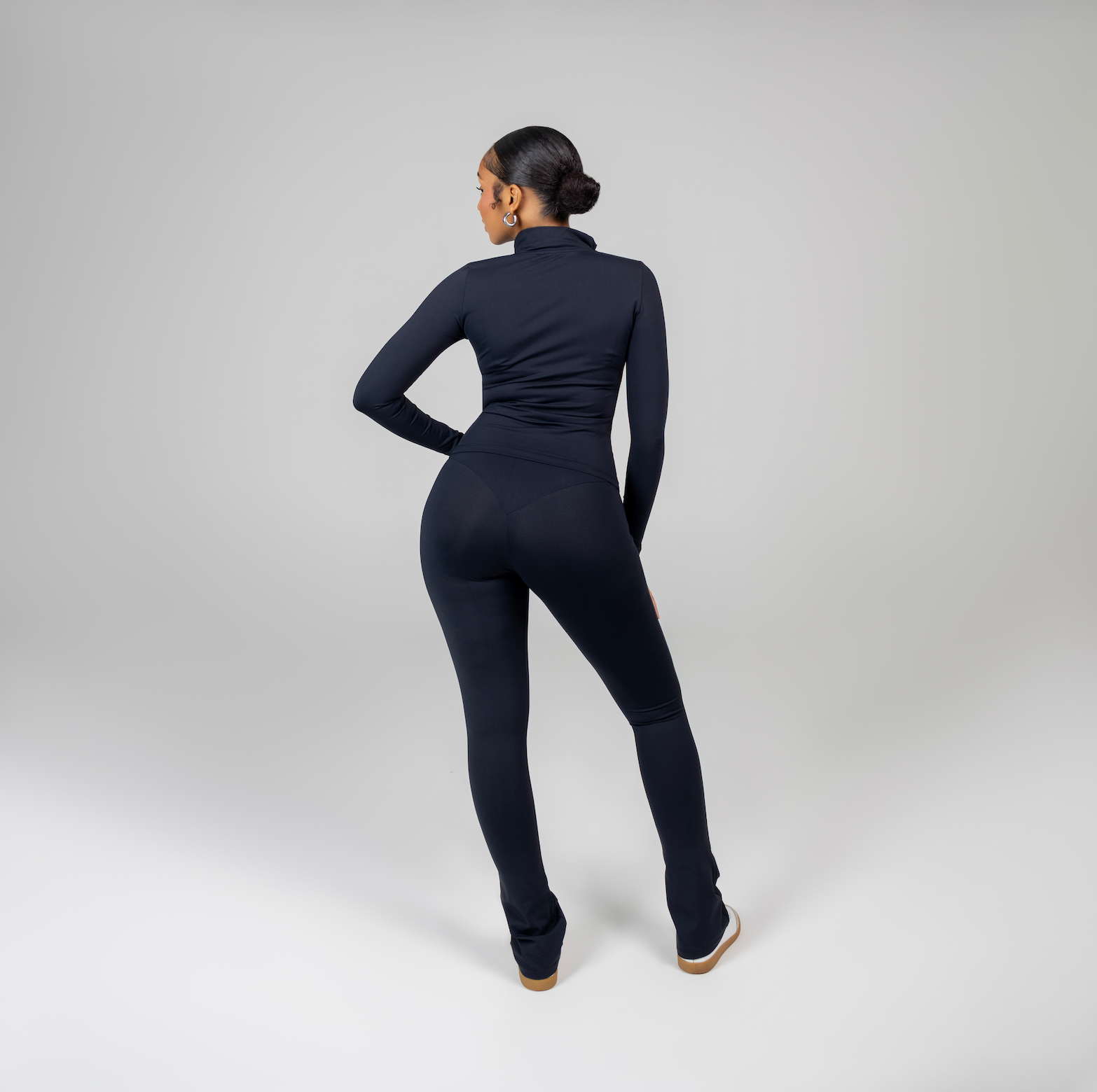 SIGNATURE STACKED LEGGING