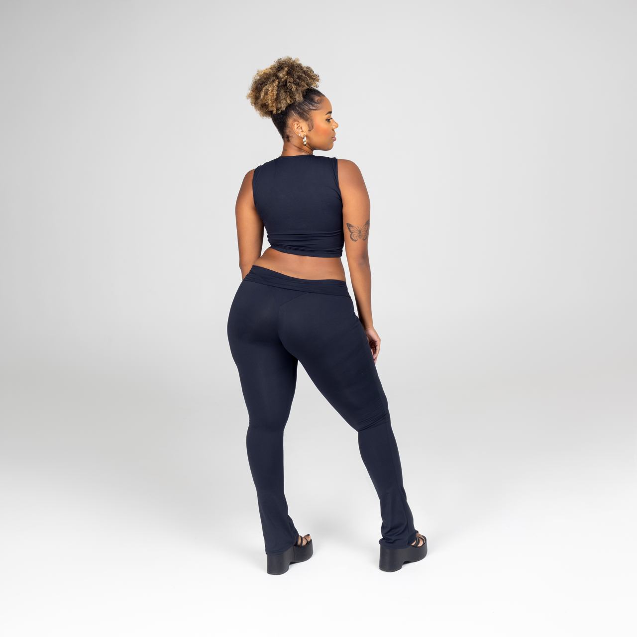 smoothleggings_sakira_XL1_Large_94f249b3-a0fe-4d61-ac60-bde098aa312a.png