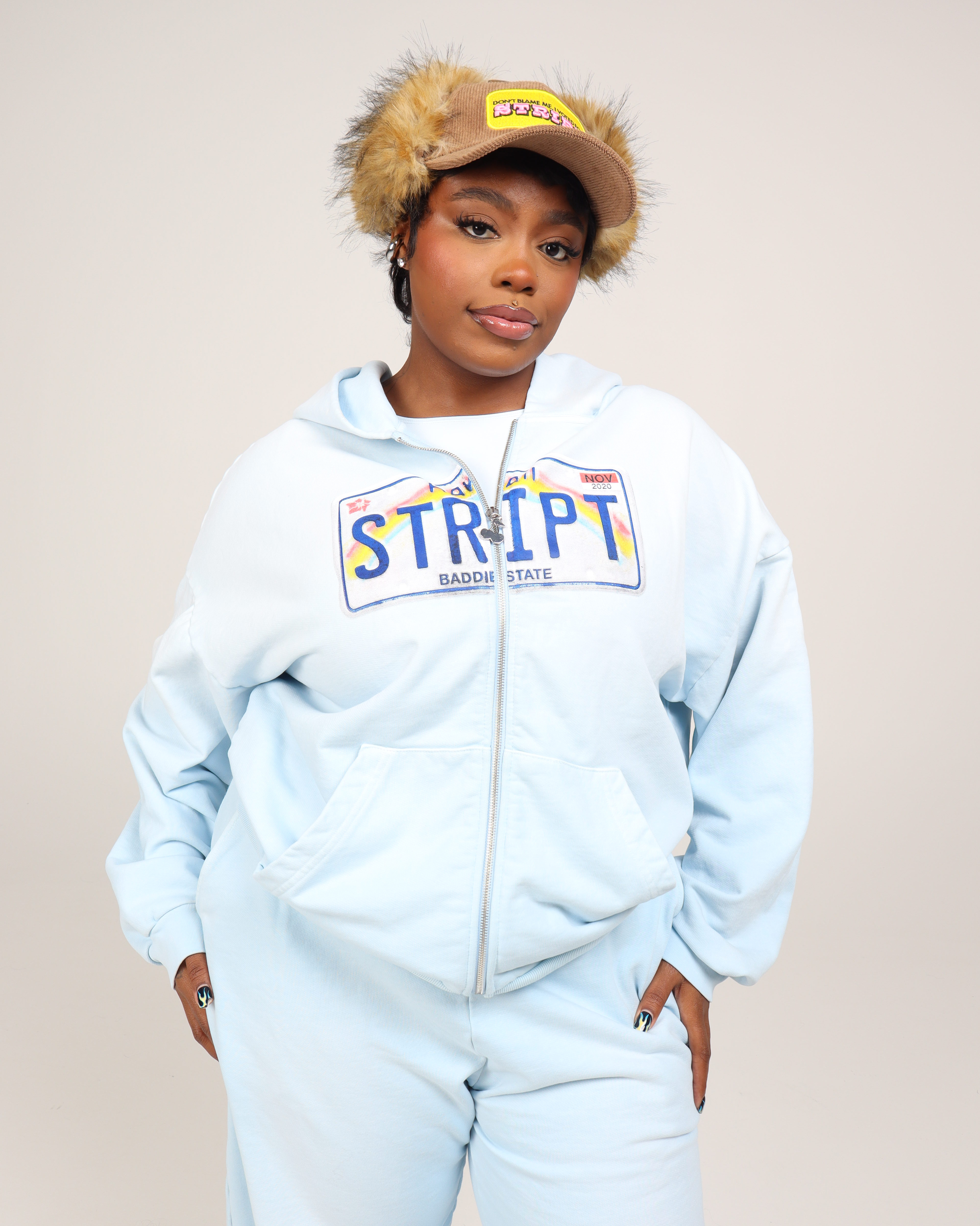 WINTER PARADISE FULL ZIP