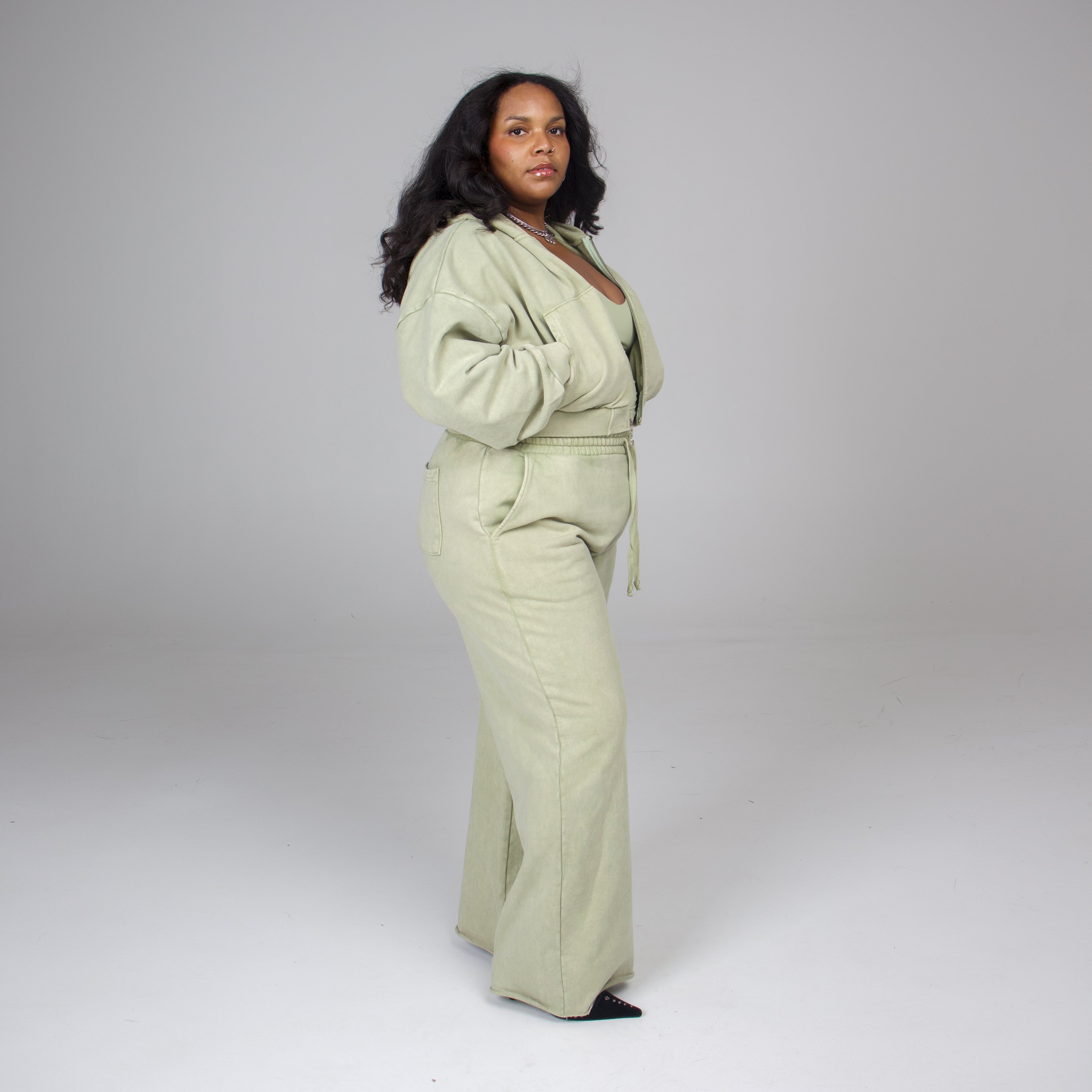 COZY FLARE SWEATS-thumbmail-45