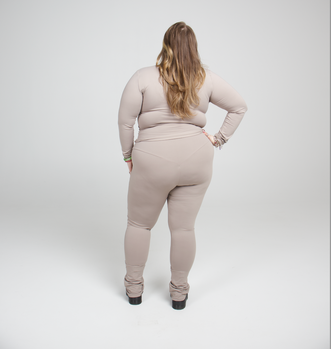 SIGNATURE STACKED LEGGING