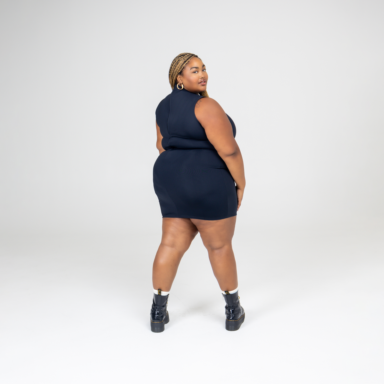 cocomini_victoria_3XL1_Large_8e1d3d7b-6378-4061-8aa8-7cfb2922f406.png