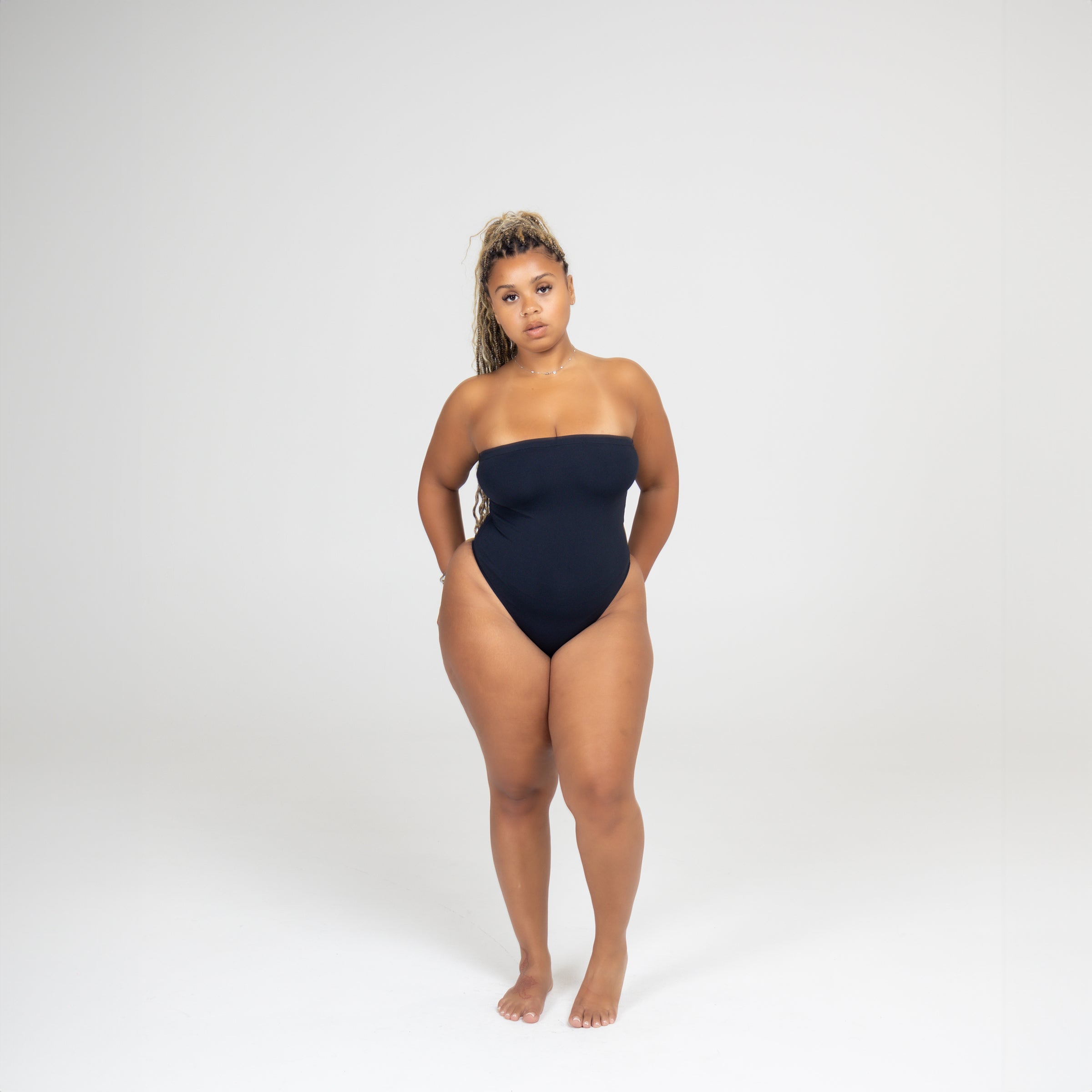 DANIE LEOTARD-thumbmail-8