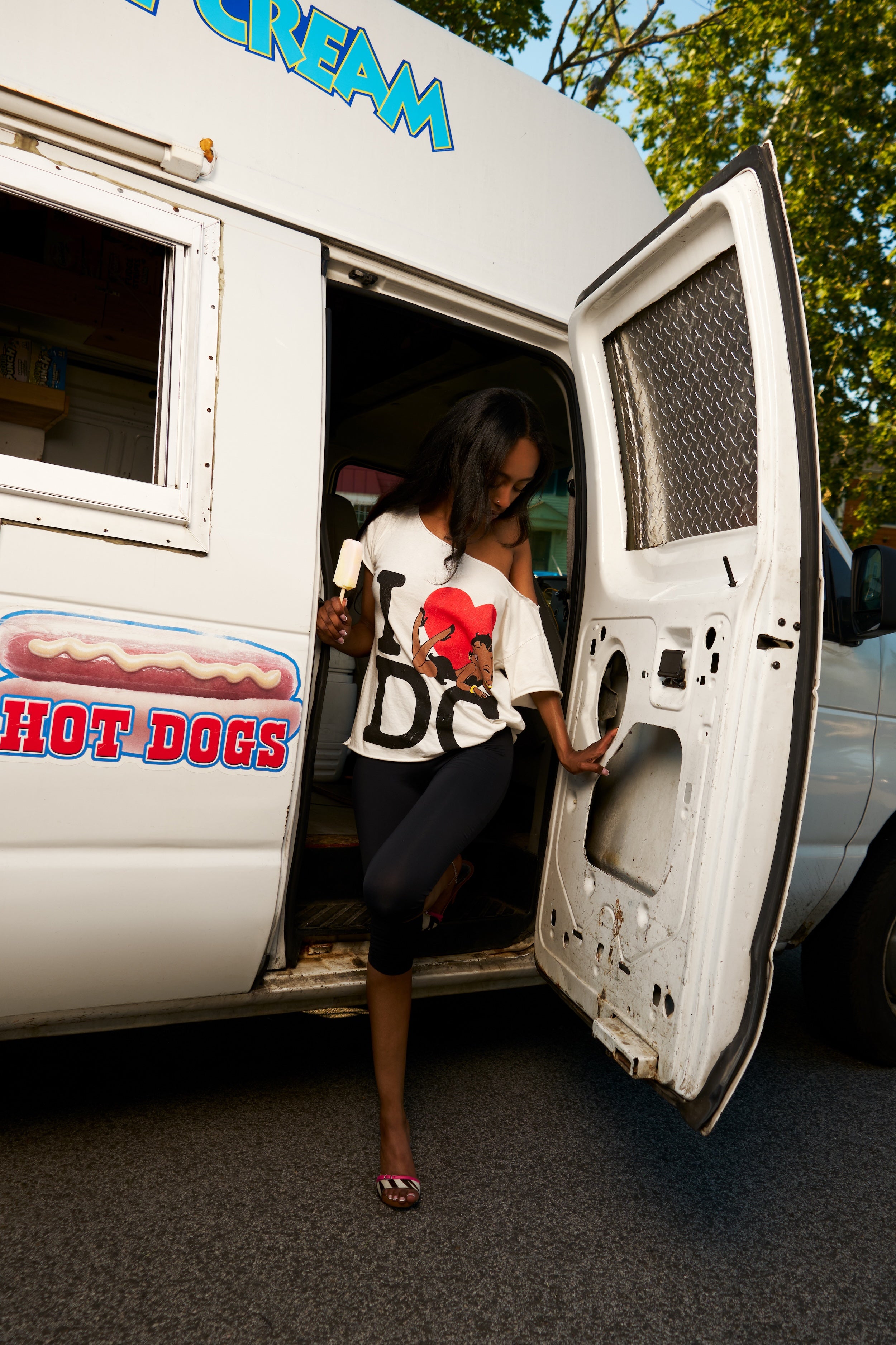 I <3 DC OFF SHOULDER TEE-thumbmail-4