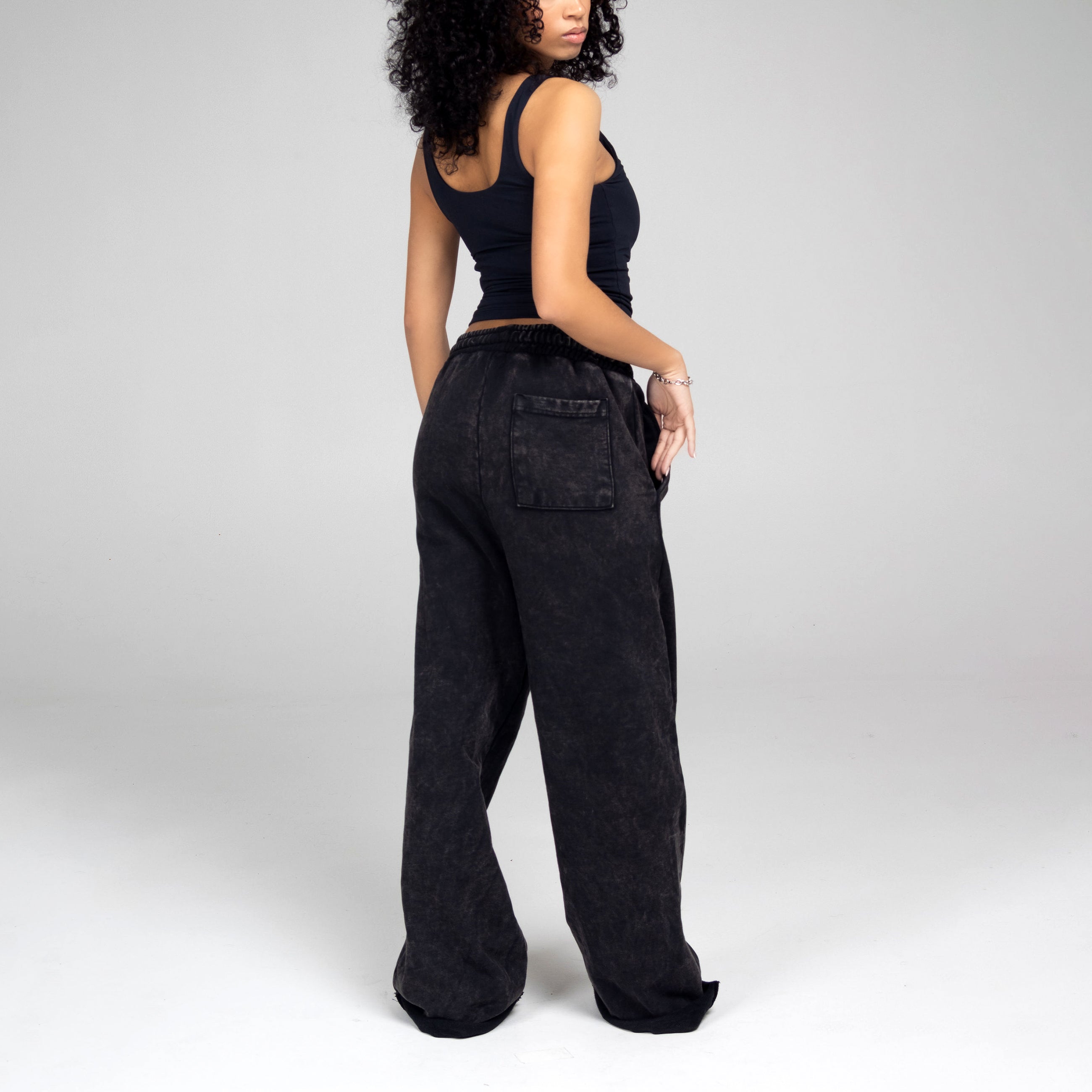 COZY FLARE SWEATS-thumbmail-3