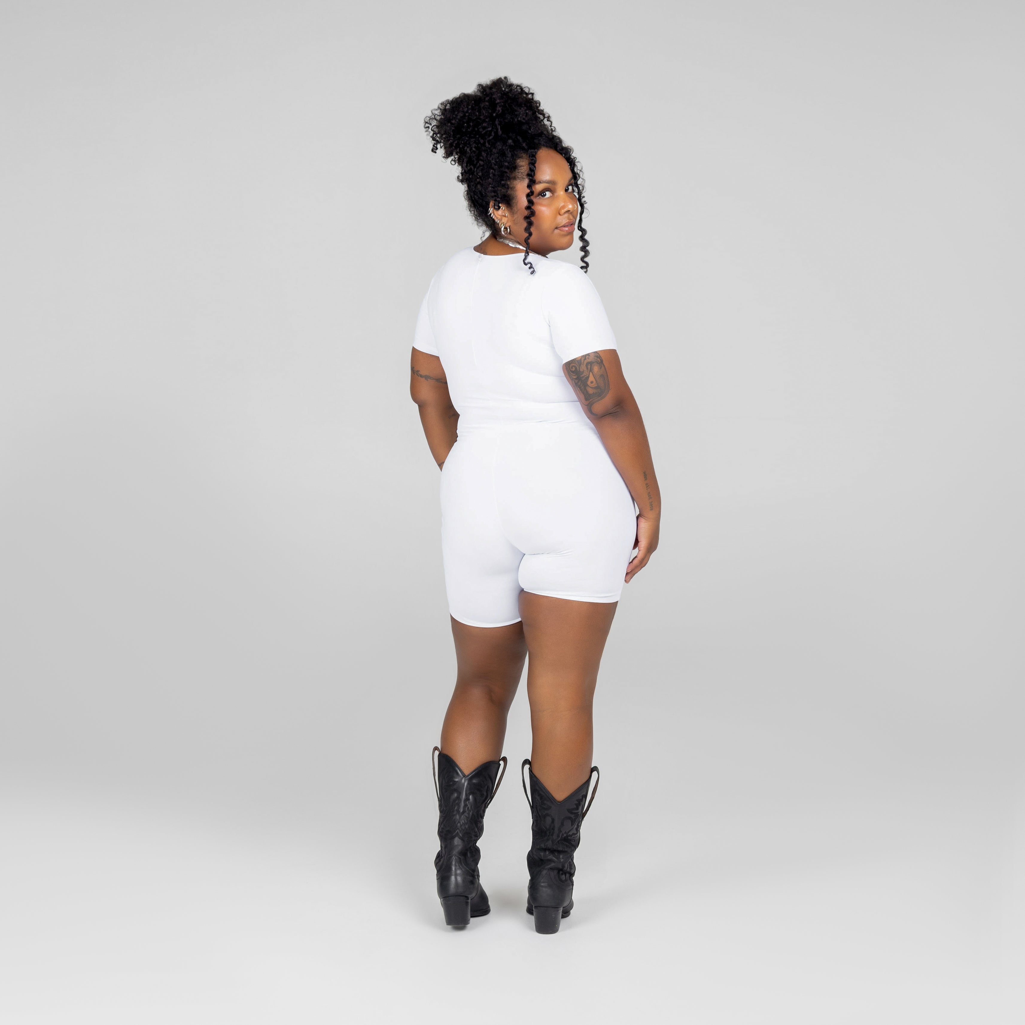 GIGI BIKER-thumbmail-19
