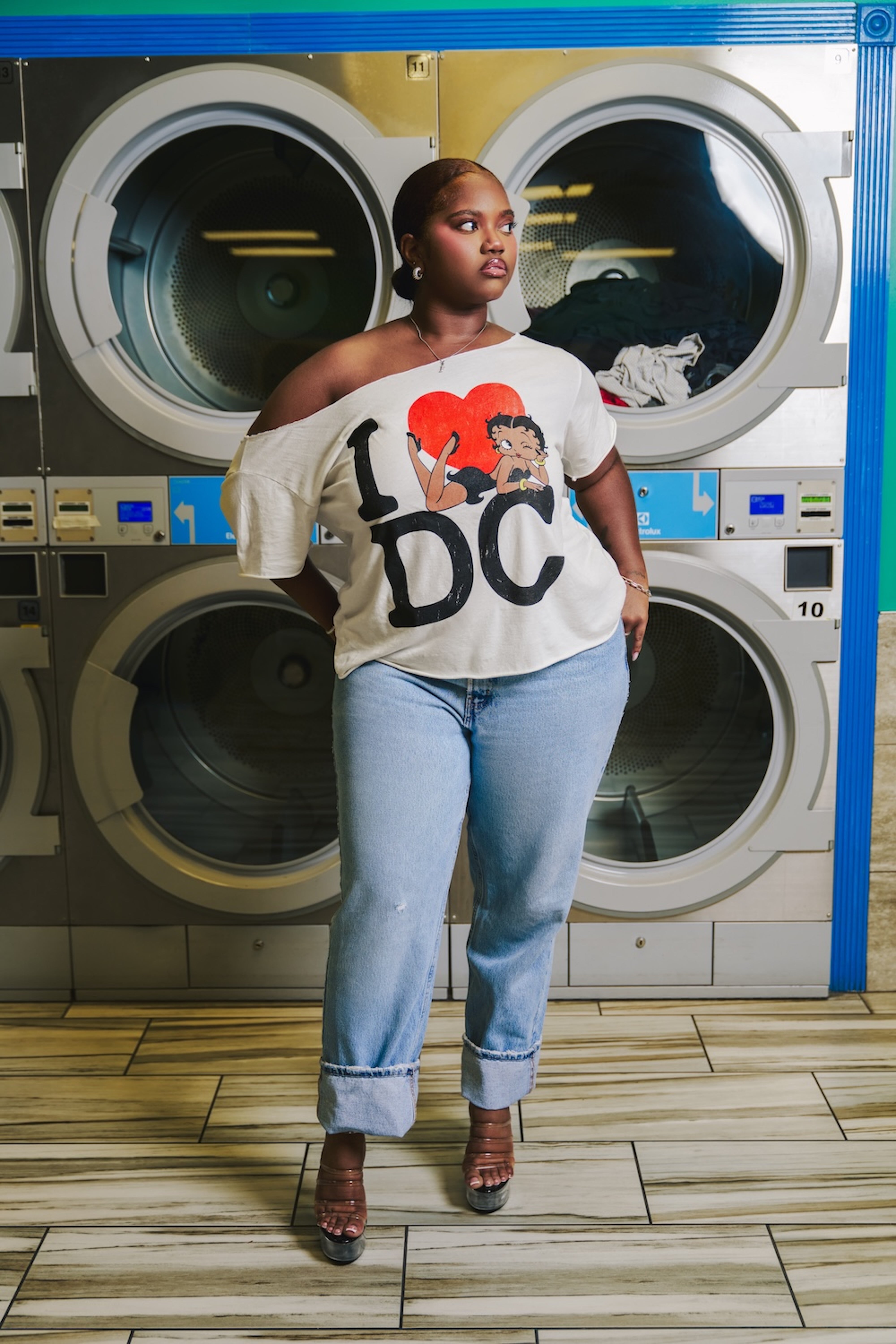 I <3 DC OFF THE SHOULDER TOP