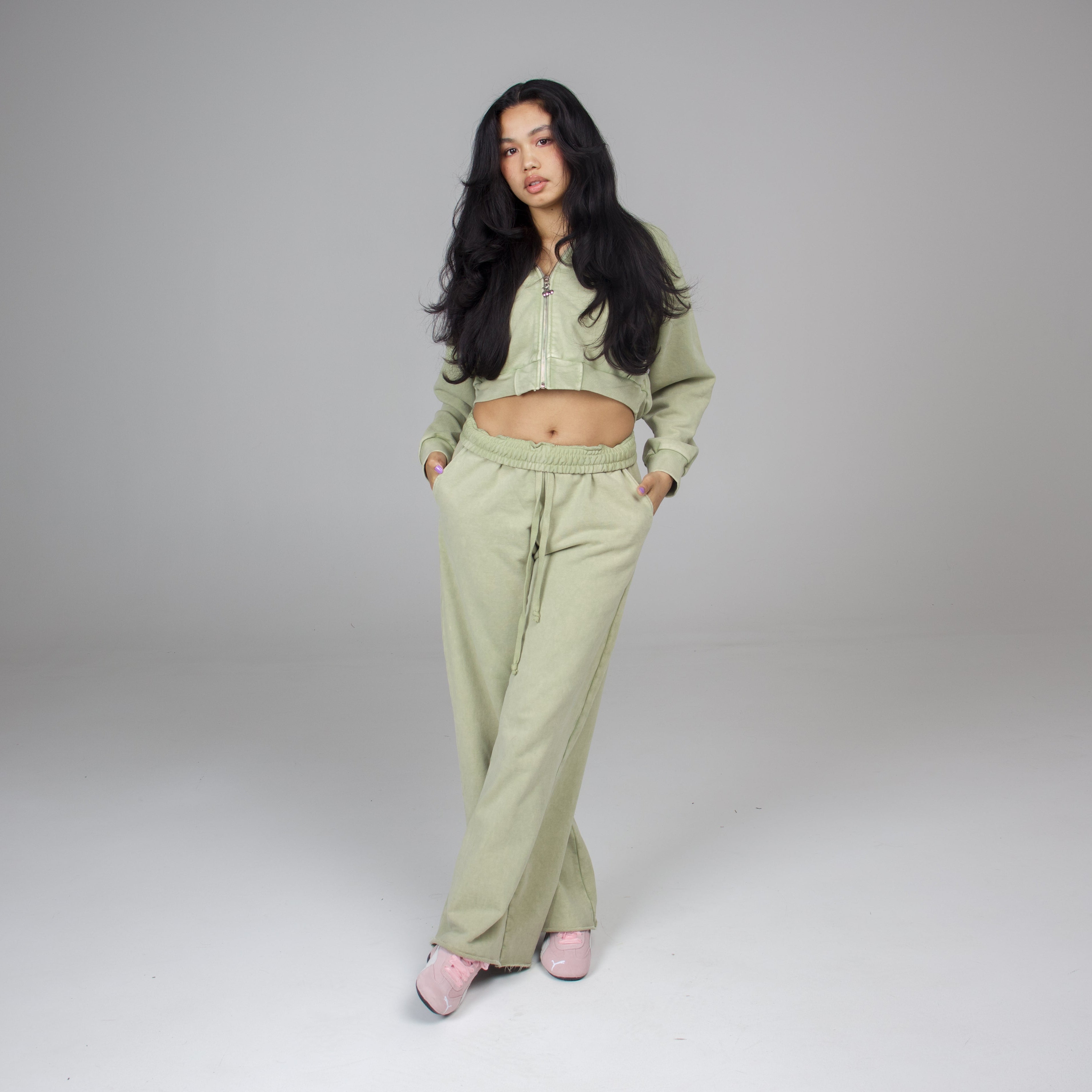 COZY FLARE SWEATS
